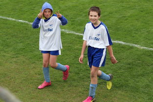 爱游戏体育-足球文化交流：不同国家之间的友谊比赛，足球国际友谊赛是什么意思