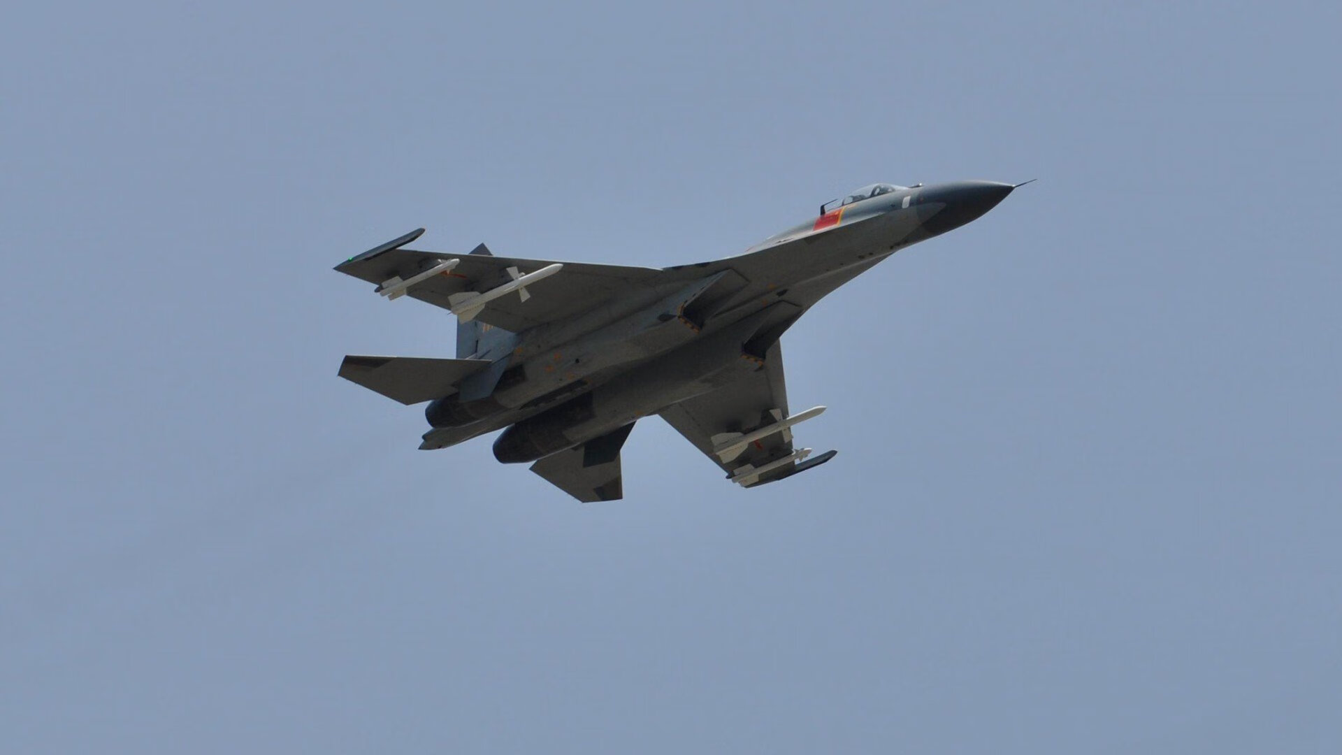 爱游戏娱乐网址-“武汉马拉松赛场：挑战自我，打破极限”