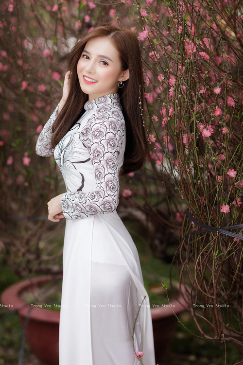 德甲现场火爆：攻守激烈，精彩迭起！，德甲榜首大战